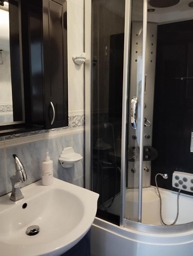 Bea City Center Apartment ติรานา ภายนอก รูปภาพ